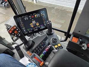 Tractor JCB FASTRAC 8330 2025 - Product Image 2