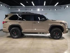 Toyota 4Runner TRD Pro 2024 d'occasion, boîte manuelle, conduite à gauche, sièges en tissu, SUV à vendre - Product Image 4