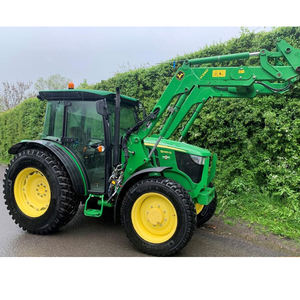 Tracteur à roues robuste de 40 CV avec moteur Kohler pour les opérations agricoles, série John Deerre 5E - Product Image 2