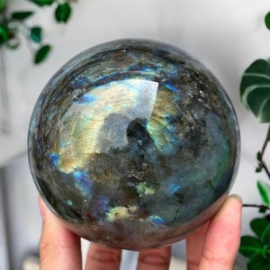 Vente en gros de pierres de guérison en cristal de labradorite polie de qualité supérieure MUNTAHA AGATE, boule de 150 à 250 g, énergie, méditation, Reiki, Feng Shui à domicile - Product Image 4