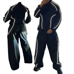 Conjunto Deportivo Personalizado para Hombre de Poliéster/Algodón, Chaqueta Cortavientos Transpirable con Capucha para Invierno, Pantalones de Alta Calidad para Fitness, Estilo Casual - Product Image 1