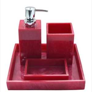 Juego de Baño Moderno de Resina Roja, Cinco Piezas, Dispensador de Jabón, Portacepillos de Dientes, Bandeja, Fácil de Limpiar, Impermeable, Ecológico - Product Image 1