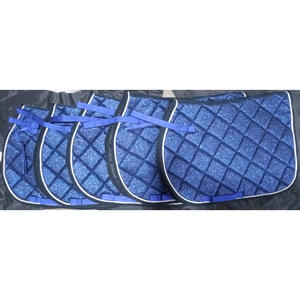 À VENDRE TAPIS DE SELLE DE DRESSAGE DE CHEVAL ET TAMPONS DE SAUT DE COULEUR NOIR EN DOLLAR 6 CARTES DE CRÉDIT TAILLE ACCEPTÉE PLEINE COB - Product Image 6