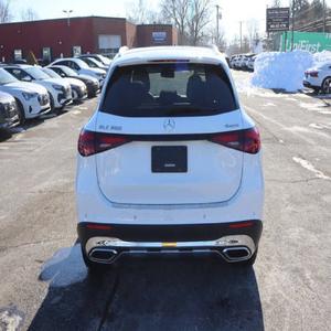 EXCELENTE ESTADO 2023-Mercedes-Benz GLC GLC 300 4MATIC - Product Image 3