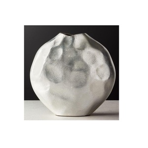 Florero de estilo único para decoración de boda y hogar, maceta de aluminio de la mejor calidad, venta al por mayor - Product Image 4