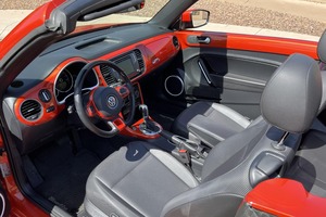 รถมือสองคุณภาพดี ปี 2019 โฟล์คสวาเกน บีเทิล คอนเวอร์ทิเบิล SE - Product Image 3