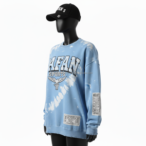 Sudadera Extra Grande para Mujer con Estampado Tie Dye, Felpa de Algodón Premium de 320 GSM, Azul Claro con Logotipo Gráfico y Parche, Transpirable - Product Image 4