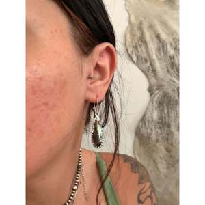 Vintage Navajo Handmade Drop <b>Earrings</b> <b>Black</b> Jack Turquoise & Sterling Silver Water Drop Shape <b>Dangle</b> Style - Product Image 2