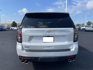 Chevrolet Tahoe High Country 4WD automatique 2023, neuf/occasion, avec sièges en cuir et toit ouvrant - Product Image 3