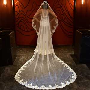 หวีเจ้าสาว Bridella M49-IN สีขาว ผ้าลูกไม้ตาข่าย ทำมือ สไตล์วินเทจ ประดับคริสตัล ใส่สบาย กระชับแน่น เหมาะสำหรับงานแต่งงานและงานพิธีการ - Product Image 5