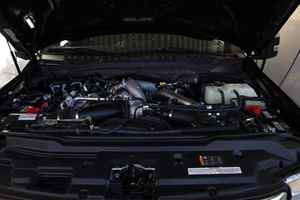 Excelente 2023 F o r d F 450 Super Duty King Ranch 4x4 Turbodiesel V8, Dually Crew Cab, 4WD, Altamente Equipado - Product Image 4