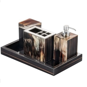 Juego de decoración de baño de resina de dos colores, juego de baño de resina de alta calidad para restaurantes y hoteles, juegos de decoración de baño de tendencia superior - Product Image 5