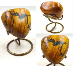 Corazón de madera recuerdo cremación urna pata gato para cenizas de mascotas humanas hecho a mano único en forma de corazón para adultos con soporte de exhibición - Product Image 6