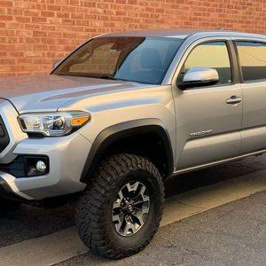 (H&S) รถโตโยต้า ทาโคมา TRD ออฟโรด ดับเบิ้ลแค็บ 4x4 ปี 2019 มือสอง สภาพดี - Product Image 1