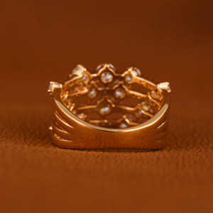 Anillo de diamante de corte redondo Vintage creado en laboratorio, anillo de compromiso de cuatro capas de oro sólido de 18 quilates, ajuste de punta, regalo lujoso clásico - Product Image 4