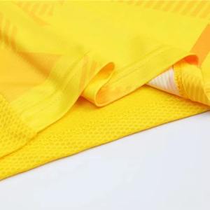 2025ฟุตบอลมืออาชีพผ้าโพลีเอสเตอร์แห้งเร็วน้ำหนักเบาป้องกันแบคทีเรียปรับแต่งได้100% - Product Image 4