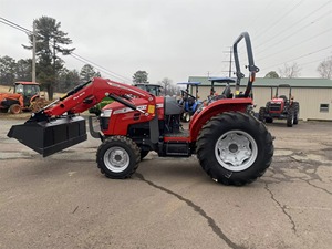 Tracteur à roues d'occasion MASSEY FERGUSON 2860M 2024, 55 CV, avec moteur, pompe à engrenages, boîte de vitesses et roulement pour vidéo - Product Image 4