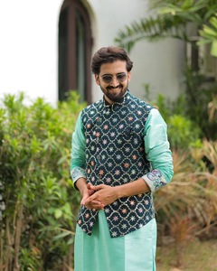 LARTEST NOUVEAU DESIGNER NAVRATRI SPECIAL COUPLE COMBO POUR HOMMES ET FEMMES - Product Image 5
