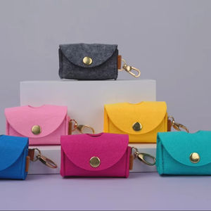 Sac à crottes compact léger jaune citron avec crochet et boucle arrière - Product Image 1