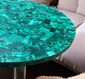 Pierre précieuse labradorite faite à la main, verte, décoration de luxe pour la maison, objet de table avec un design d'amour - Product Image 3