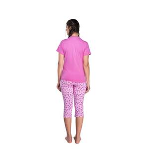 Ensemble de vêtements de tous les jours pour femmes Evolve, 100 % coton, imprimé Love, comprenant un legging capri et un t-shirt, pyjama élégant, taille XS - Product Image 3