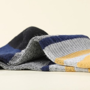 Calcetines de vestir atléticos deportivos Calcetines atléticos de Otoño de alta calidad con logotipo personalizado de grosor estándar - Product Image 4