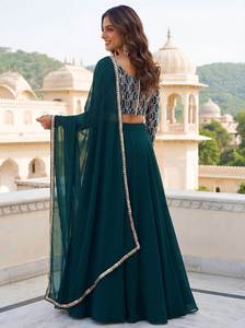 Ensemble Lehenga Choli en Georgette Vert avec Blouse Brodée Évasée de 4,5 m, Dupatta Élégant, Style Bollywood Longueur Sol pour Tenue de Soirée - Product Image 2