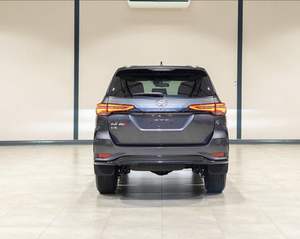 Toyota Fortuner SUV 2.7 d'occasion avec 7 places TRD, 100% parfaitement fonctionnel, sans accident, garantie 1 an à vendre - Product Image 3