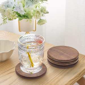 Juego de Posavasos de Madera Natural con Acabado Liso para Bebidas Calientes y Frías de Uso Diario - Product Image 6