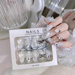 <span class=keywords><strong>Uñas</strong></span> Postizas de Alta Calidad en Color <span class=keywords><strong>Blanco</strong></span> Plateado, <span class=keywords><strong>Uñas</strong></span> de Lujo Hechas a Mano <span class=keywords><strong>con</strong></span> Diseño de <span class=keywords><strong>Rosa</strong></span>, Mariposa y Lazo - Product Image 3