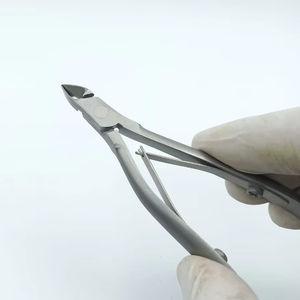 Herramienta de manicura de acero inoxidable con cuchillas afiladas, cortacutículas súper afilados hechos de acero inoxidable. - Product Image 1