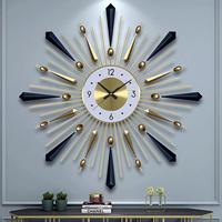 Reloj de pared de Metal de lujo con decoración artística dorada, reloj de pared con forma de reloj, reloj de pared de vidrio templado