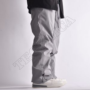 Pantalon de neige isolé gris pour homme de qualité supérieure avec boucles de ceinture élastiques et poignets ajustables - Product Image 4