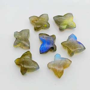 Perles de pierres précieuses lisses en forme de papillon en labradorite flashy sculptées à la main, 14 mm - Product Image 3