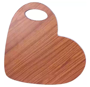Bloc à découper en bois Meilleur designer en forme de coeur Fabriqué à la main et durable Produit de qualité supérieure Planche à découper - Product Image 1