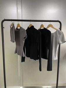 Camiseta de algodón orgánico 100% con estampado de letras para mujer, camiseta informal de verano transpirable de secado rápido con diseño personalizable - Product Image 3