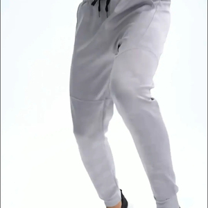 Venta al por mayor OEM logotipo personalizado Joggers pantalones para mujer 100% algodón Cargo pantalones de chándal bolsillo lateral cintura alta estilo deportivo pantalones de chándal - Product Image 1