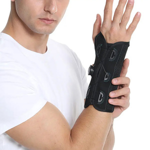 MESS SPORTS – Dernier modèle de support de poignet et de main unisexe réglable en néoprène avec fermeture magnétique, attelle stabilisatrice pour entorses et fractures - Product Image 5