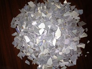 Chatarra de PVC a granel a la venta a bajo costo Residuos de plástico limpios adecuados para la fabricación de tuberías de reprocesamiento y compradores de exportación - Product Image 2