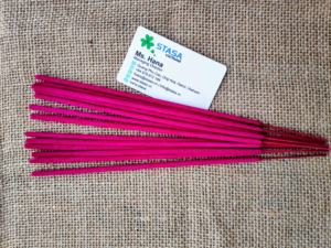 Varillas de incienso hechas a mano STASA Material de madera multicolor con fragancia suave Seguro Menos humo para uso religioso Entrega Vietnam - Product Image 2