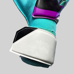 Gants de gardien de but en cuir de football de taille professionnelle 7 avec fermeture à bretelles en latex et protection des pouces dernier modèle - Product Image 4