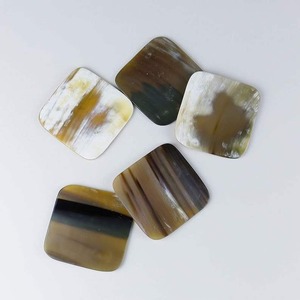 Sous-verres en corne de buffle naturelle, faits à la main, ensemble de sous-verres de luxe - Product Image 2