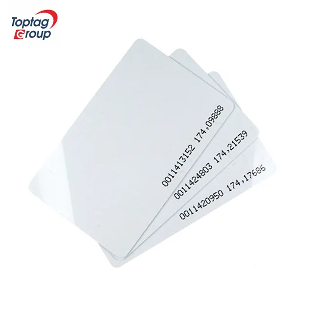 All'ingrosso Rfid carta vuota senza contatto Em4305 T5577 Chip PVC 125khz Smart Blank Card