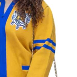 Bomber en tricot jaune pour femme avec accents bleus manches côtelées vêtements d'extérieur légers de style sororité pour un usage quotidien - Product Image 6