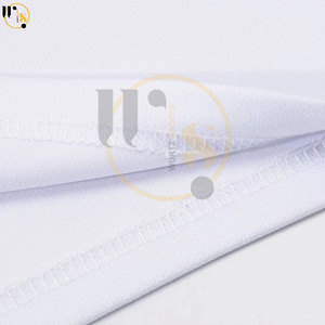 Uniformes de football pour adultes sur mesure de haute qualité vêtements de sport en plein air en polyester durable avec impression high-tech conçue par le fabricant - Product Image 4