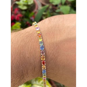 Bracelet manchette en argent 925 multi-saphirs, forme numérique classique, cadeau pour un style classique, en laiton - Product Image 4