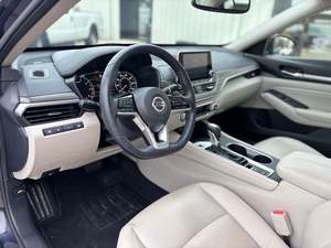 Nissan Altima 2.5 SL FWD Plus 2019 Usado en Buen Estado, Sin Accidentes, Volante a la Izquierda/Derecha - Product Image 4