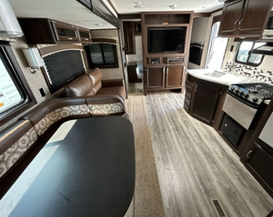 Disponible - 2021 - PRIME TIME AVENGER 26B-K - Remolque de camping para entrega a domicilio - Product Image 5