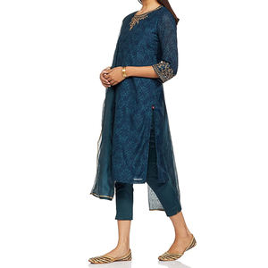 Haute Qualité Pakistan Fabricant Nouveau Design Fantaisie Kurta Pour Dames Conception Simple Bleu Couleur Mariage Porter Dames Kurtis - Product Image 5