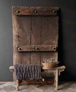 Porte en bois lourde et épaisse en une seule pièce, couleur antique originale, 100% artisanale, art Kamal pour la décoration de la maison, du restaurant et de l'hôtel - Product Image 1